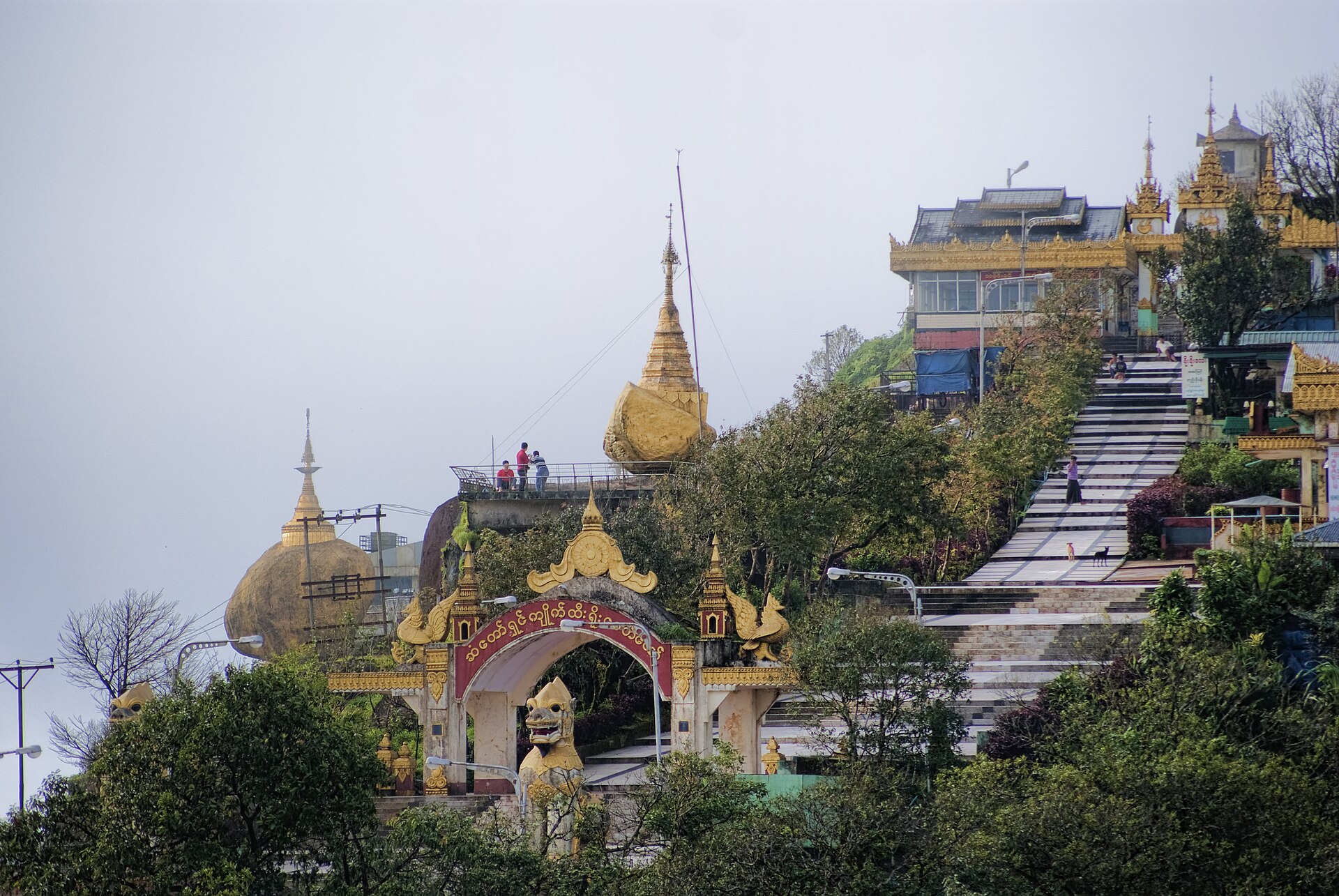 Kyaiktiyo Golden Rock