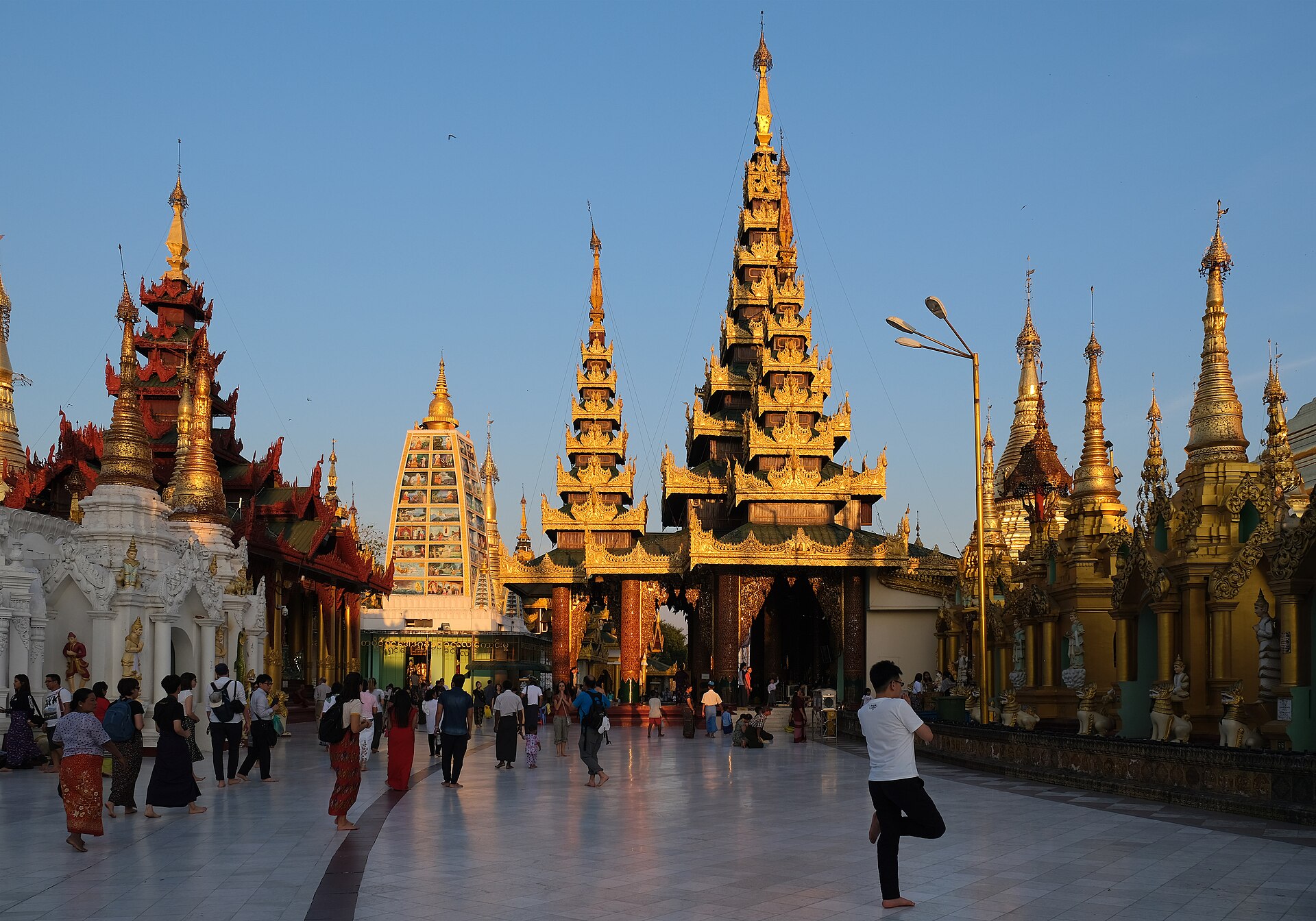 Shwedagon Pagoda, Yangon